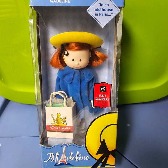 New FAO Schwarz Bag Exclusive Rare Madeline 8" Doll Gift - Picture 1 of 9
